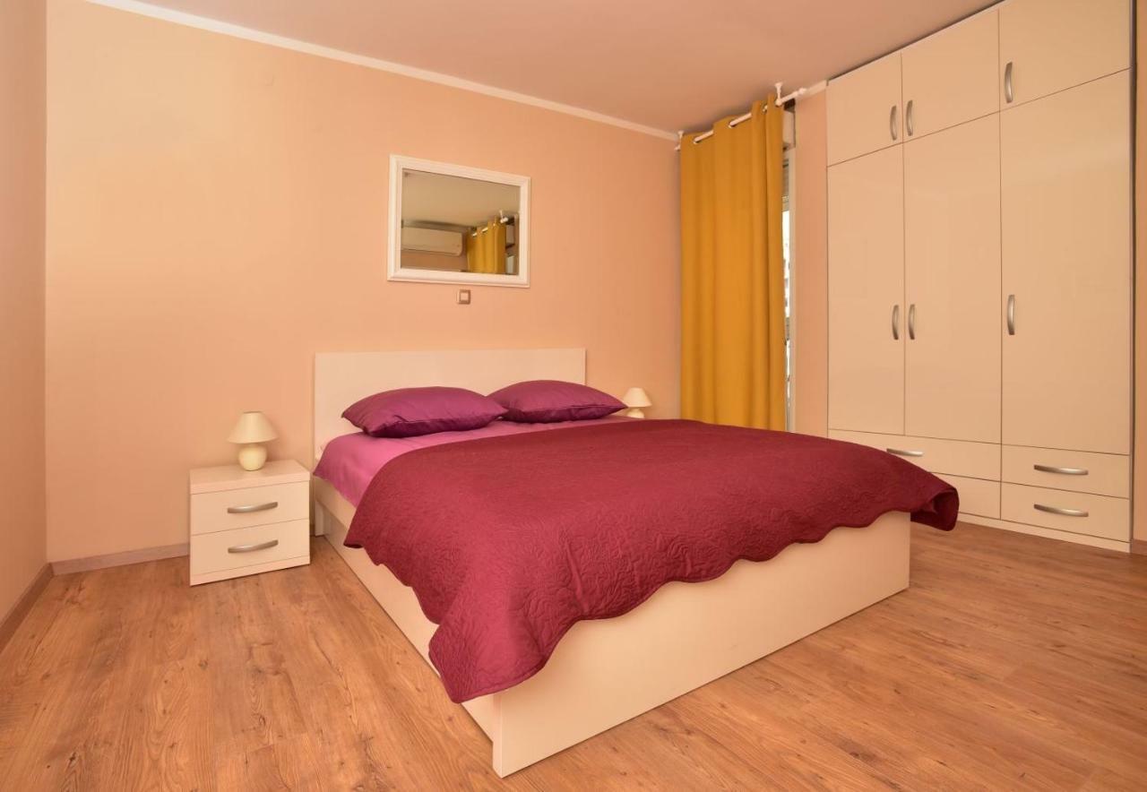 Apartman Mate Luka มาคาร์สกา ภายนอก รูปภาพ